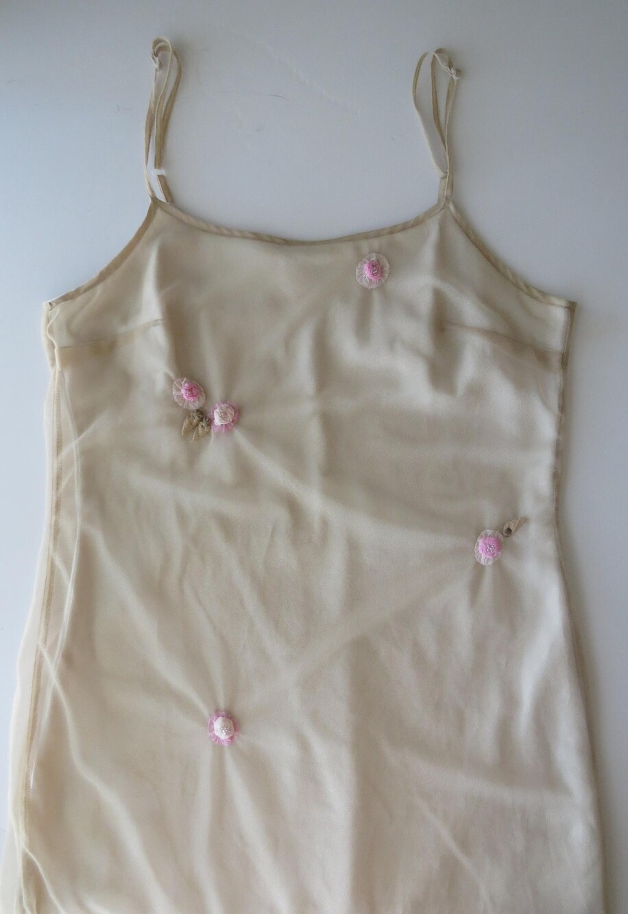 Vintage Italian 2000s Cream/ Tan Embroidered Pink Floral Mesh Overlay Benetton D